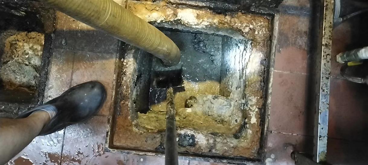 阜龙乡污水池清理一般都有毒气，怎么预防中毒呢？